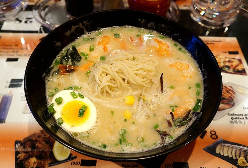 Sumo_Ramen_shrimps_noodles_-_panoramio.jpg